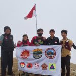 Difpala Seven Summits II Mendaki Tiga Puncak - di Puncak Gunung Welirang