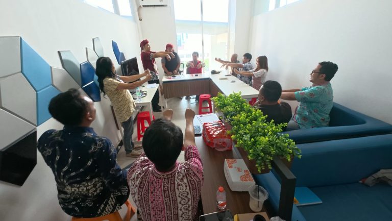 AKSARA INKLUSI ULD-PB Kabupaten Malang Melatih Staf Malang Creative Center (MCC) (10)