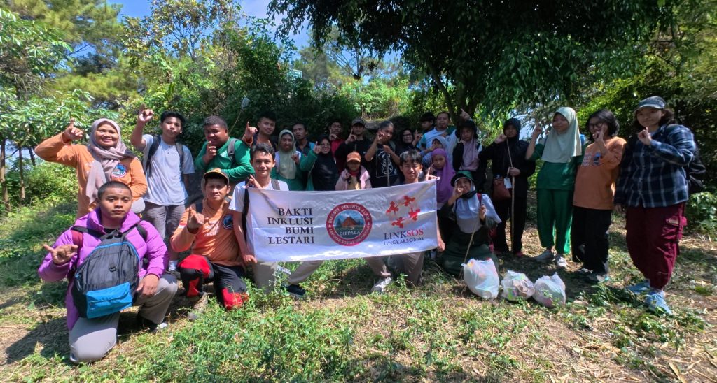 sekolah hutan gunung wedon
